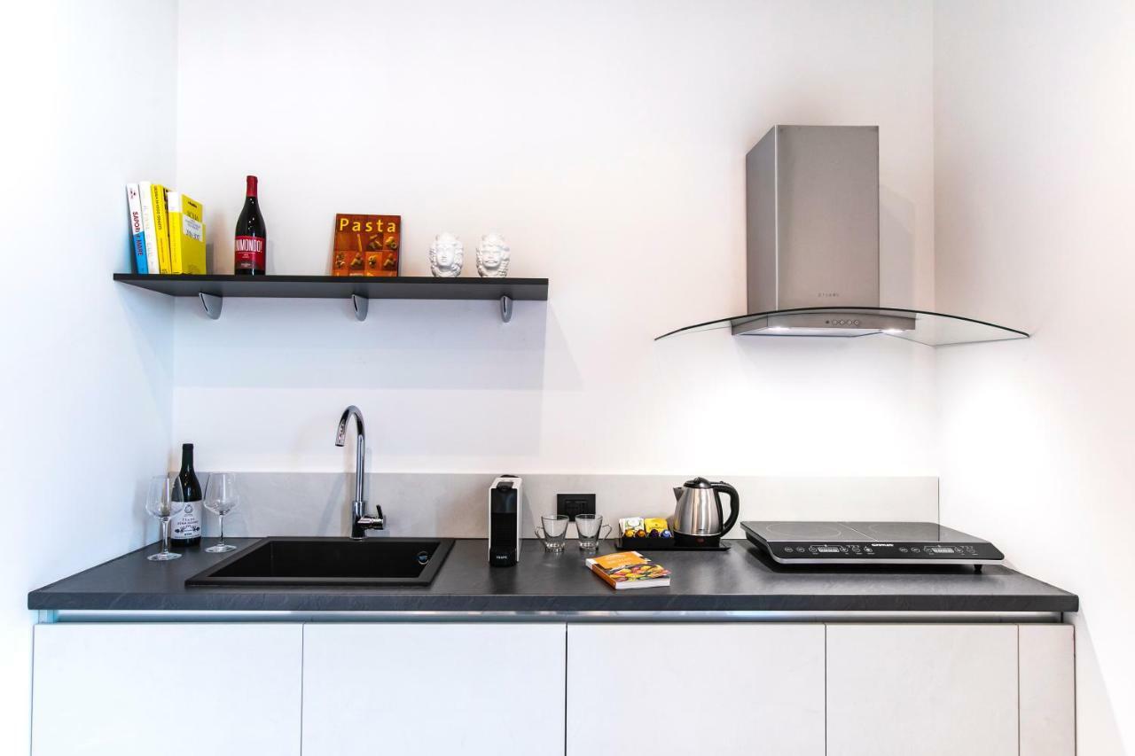 Palazzo Sovrana Serviced Luxury Apartments Palermo Kültér fotó